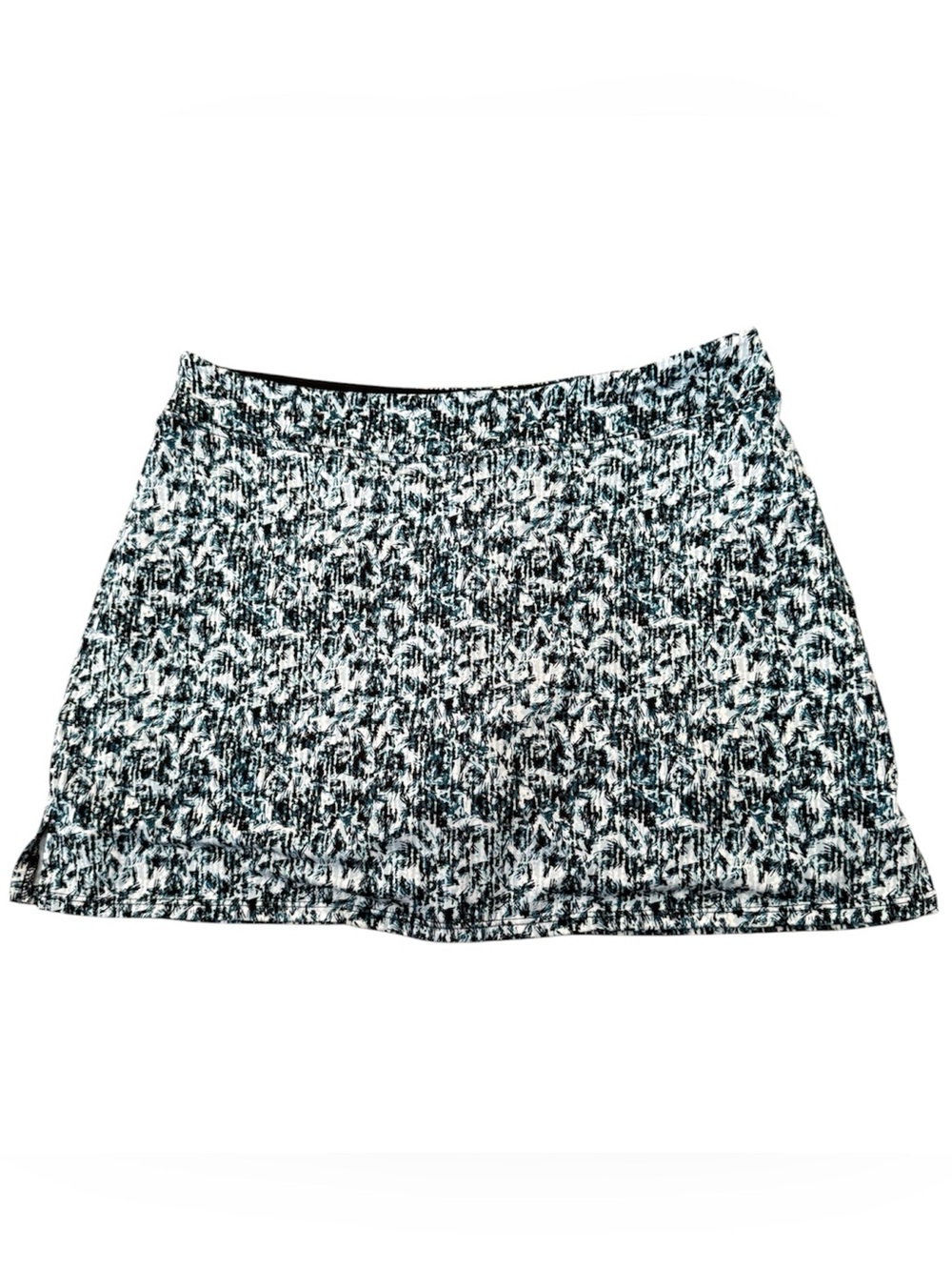 Tranquility by Colorado Clothing Black & White Textured Skort